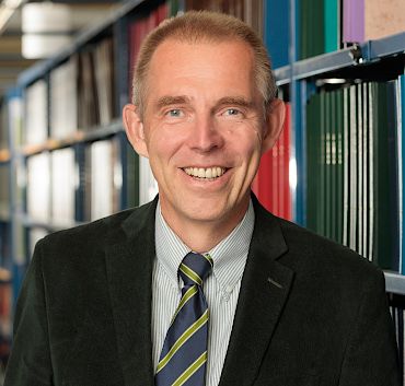 Univ.-Prof. Dr. DDr. h. c. Michael Lang